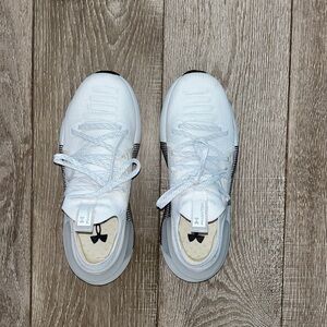 Women’s Under Armour Sneaker